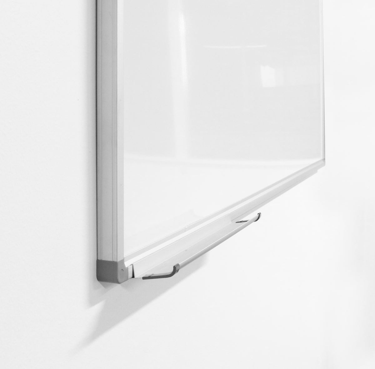 Essential Magnetic Whiteboard