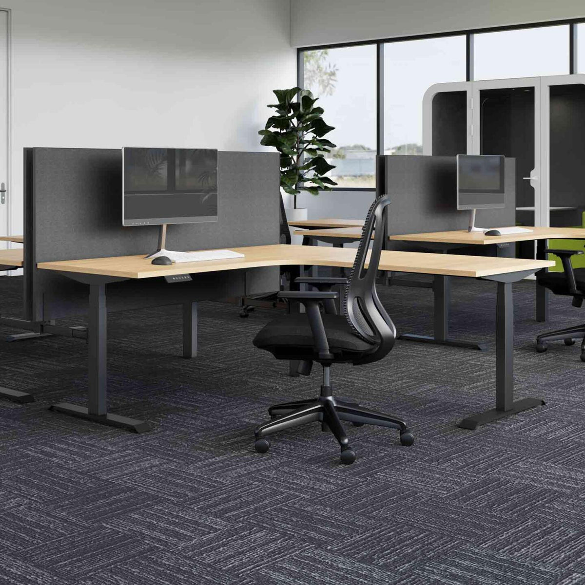 Klass 3C/2M Electric 90° Workstation with Edge25 Screen - alternate view, size or finish; optional items may be shown