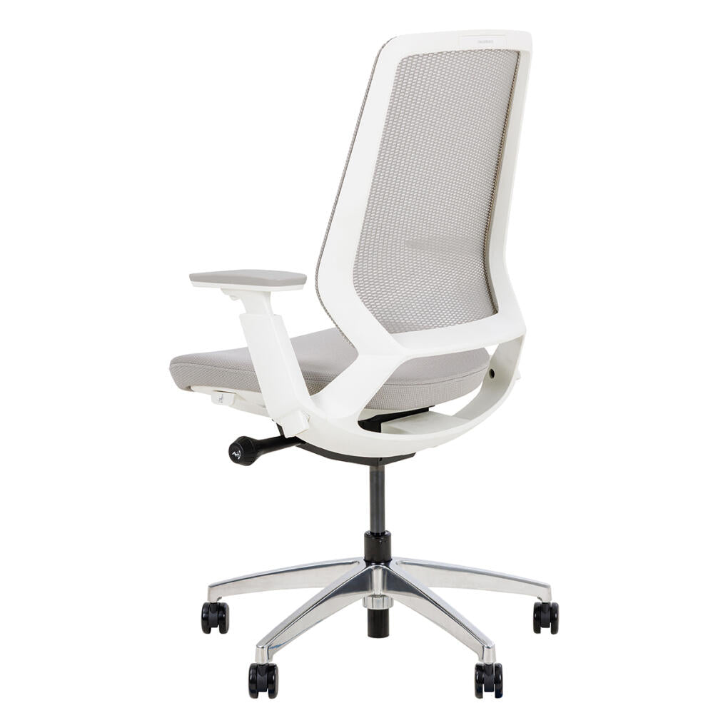 Okamura Abilis Executive Chair - alternate view, size or finish; optional items may be shown