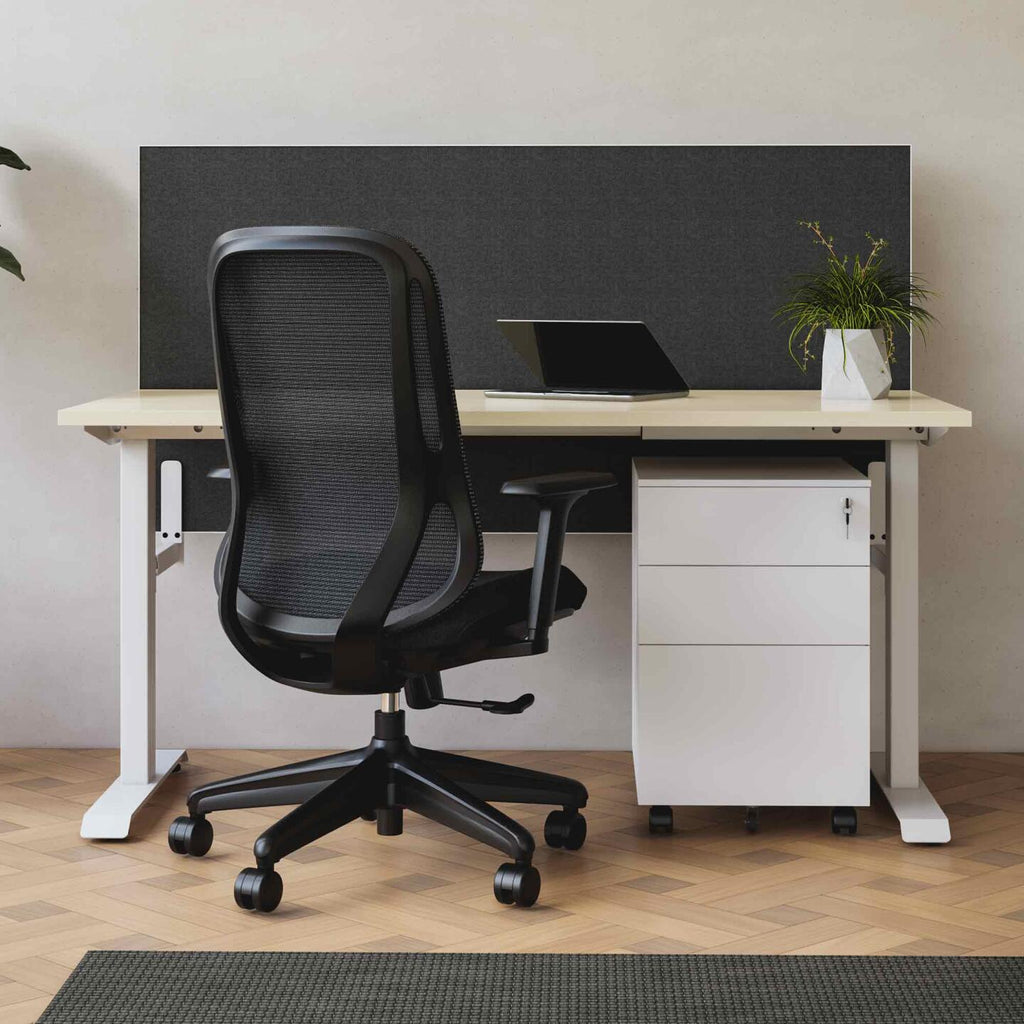 Klass Fixed Single Workstation with Edge25 Screen - alternate view, size or finish; optional items may be shown